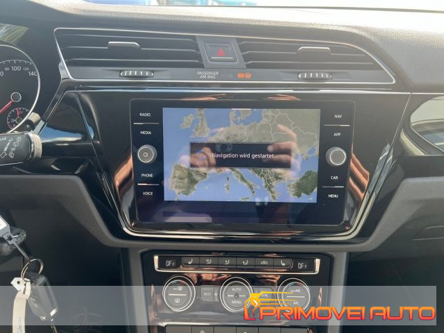 VOLKSWAGEN Touran usata, con Servosterzo