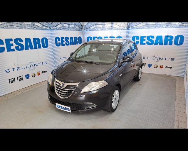 LANCIA Ypsilon usata, con Airbag laterali
