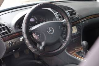 MERCEDES-BENZ E 220 usata, con Sedile posteriore sdoppiato