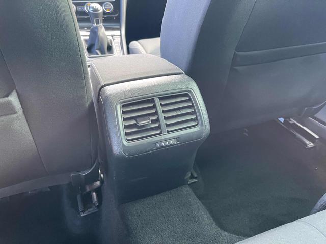 VOLKSWAGEN Golf usata, con Sedile posteriore sdoppiato