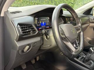 VOLKSWAGEN T-Cross usata 23