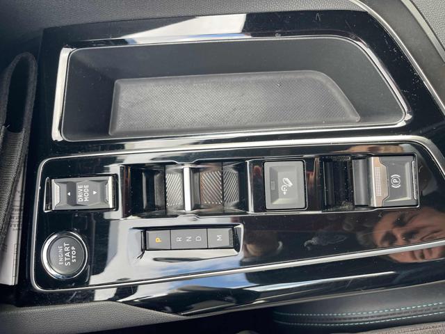 PEUGEOT 3008 usata, con Park Distance Control