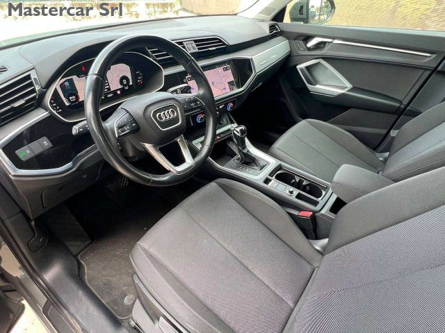 AUDI Q3 usata, con Park Distance Control