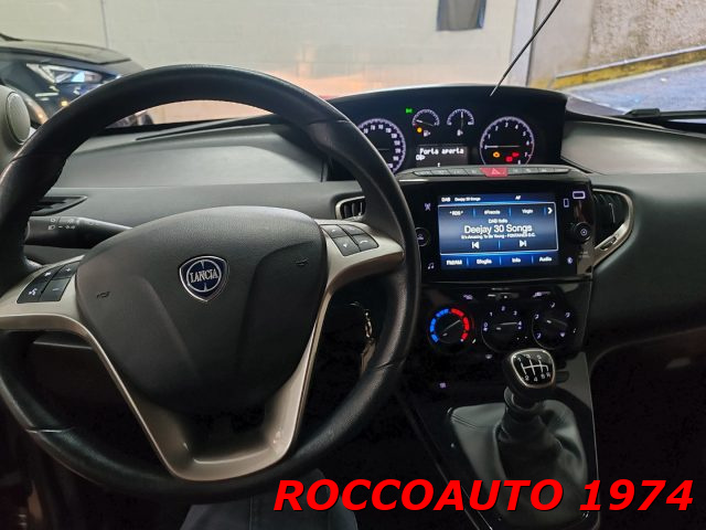LANCIA Ypsilon usata, con Airbag