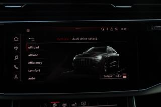 AUDI Q8 usata, con Sensori di parcheggio anteriori