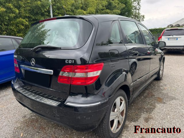 MERCEDES-BENZ B 180 usata, con Airbag Passeggero