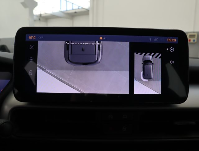 JEEP Avenger usata, con Volante in pelle