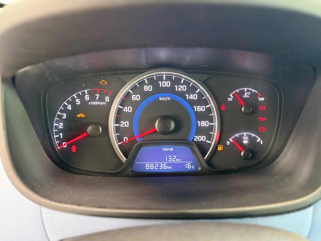 HYUNDAI i10 usata, con Airbag laterali