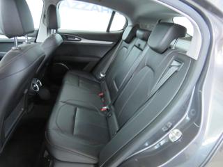 ALFA ROMEO Stelvio usata, con Controllo automatico clima