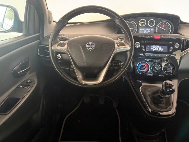 LANCIA Ypsilon usata 13