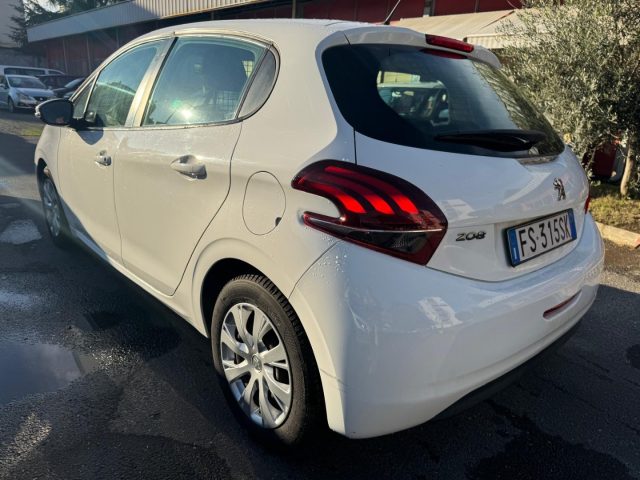 PEUGEOT 208 usata, con Boardcomputer