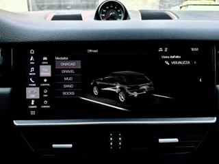 PORSCHE Cayenne usata, con USB