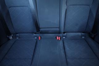 VOLKSWAGEN Golf usata, con USB