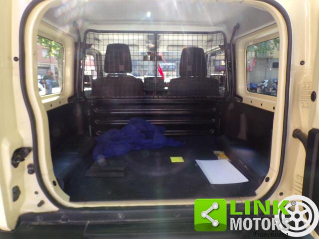 SUZUKI Jimny usata, con Autoradio