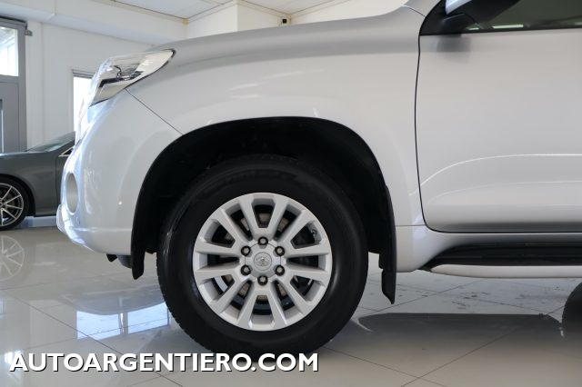 TOYOTA Land Cruiser usata, con Bluetooth