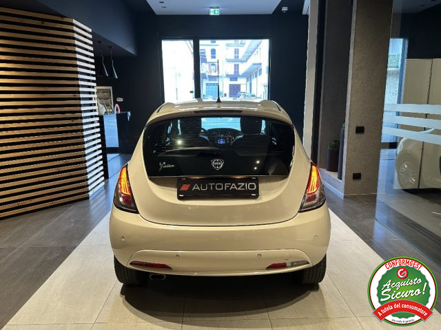 LANCIA Ypsilon usata, con USB