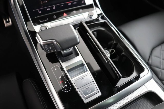 AUDI Q8 usata, con ESP