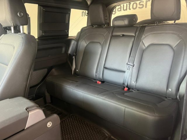 LAND ROVER Defender usata, con Fari LED