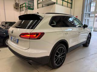 VOLKSWAGEN Touareg usata, con Airbag laterali