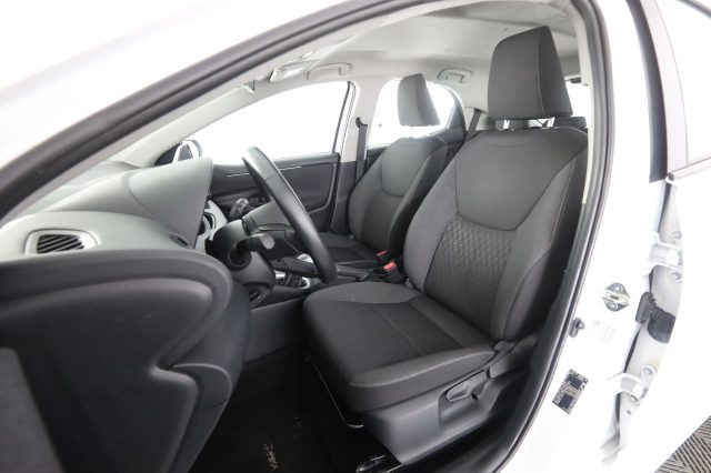 TOYOTA Yaris usata 2
