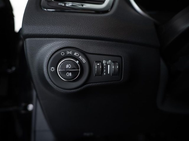 JEEP Compass usata, con Volante in pelle
