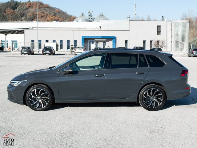VOLKSWAGEN Golf Variant usata, con Volante in pelle