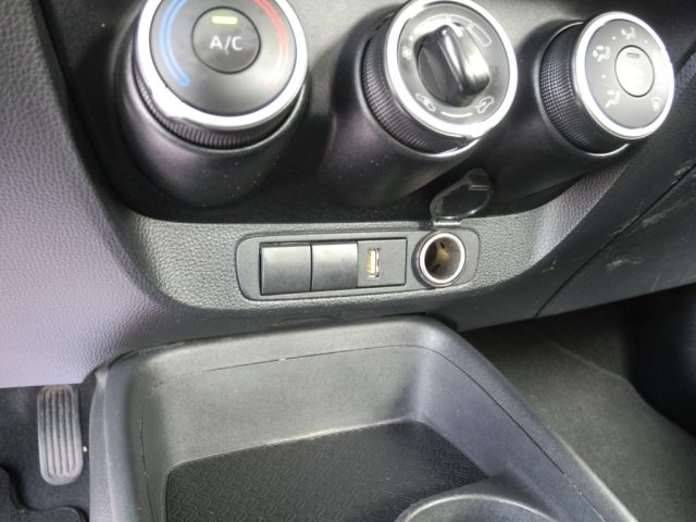 TOYOTA Aygo X usata, con Riconoscimento dei segnali stradali