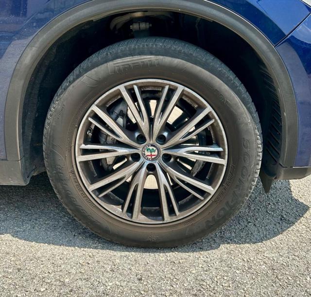 ALFA ROMEO Stelvio usata, con Specchietti laterali elettrici