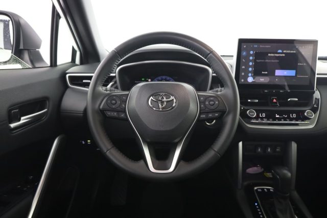 TOYOTA Corolla Cross usata 11