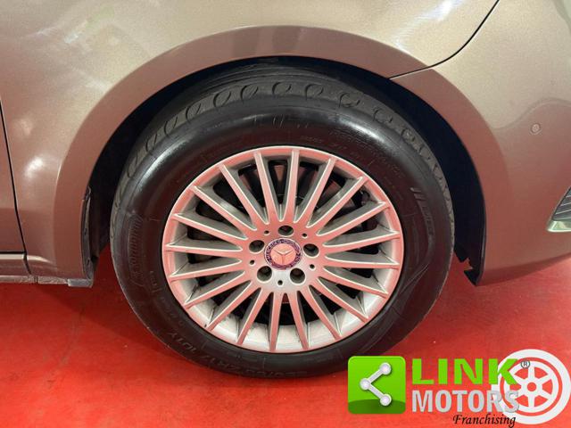 MERCEDES-BENZ V 250 usata, con Volante multifunzione