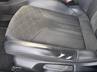 PEUGEOT 2008 usata, con Sistema di navigazione