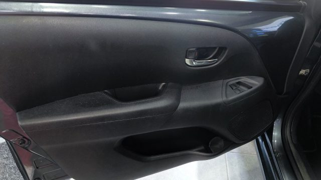 TOYOTA Aygo usata, con Specchietti laterali elettrici