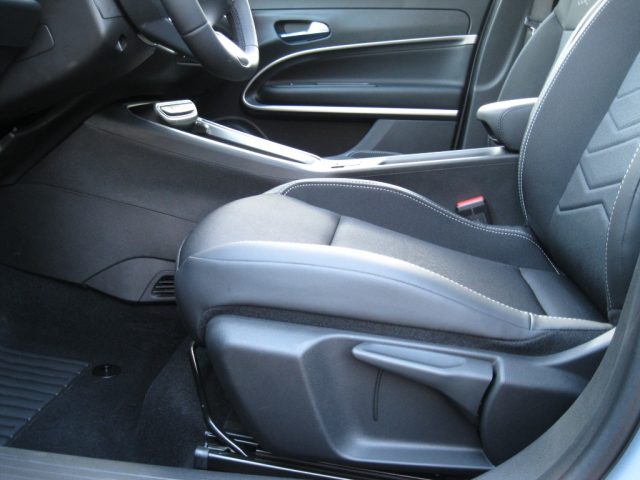 JEEP Avenger usata, con Sistema di chiamata d