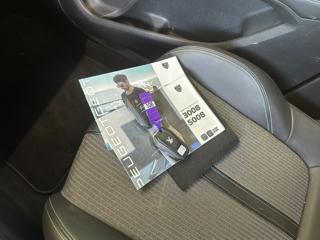 PEUGEOT 5008 usata, con Touch screen