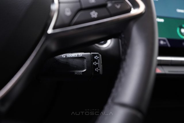 RENAULT Captur usata, con Touch screen