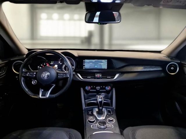 ALFA ROMEO Stelvio usata, con Cerchi in lega