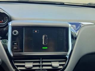PEUGEOT 208 usata, con Boardcomputer