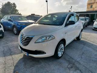 LANCIA Ypsilon usata, con Airbag