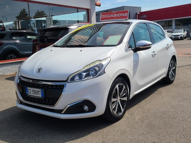 PEUGEOT 208 usata, con Volante multifunzione