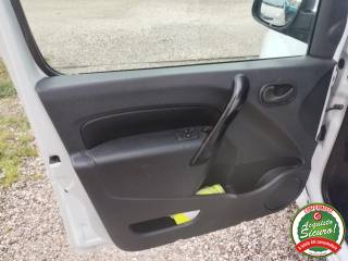 RENAULT Kangoo usata 8