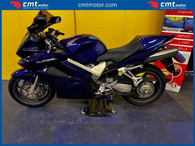 HONDA VFR 800 usata 3