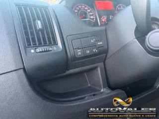 PEUGEOT Boxer usata, con Servosterzo