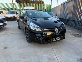 RENAULT Clio dCi 8V 75 CV 5 porte Moschino Intens