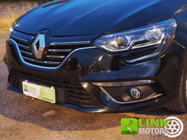 RENAULT Megane usata, con Specchietti laterali elettrici
