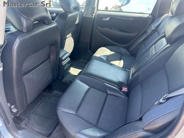 VOLVO V70 usata 10