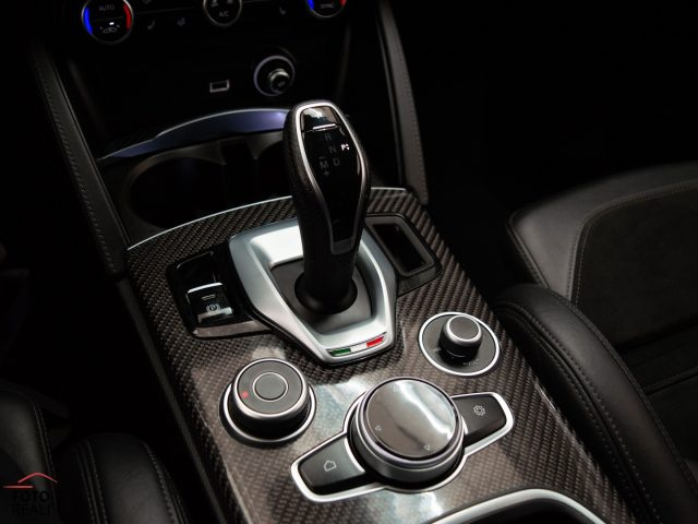 ALFA ROMEO Stelvio usata, con Luci diurne