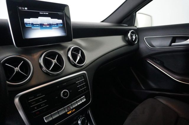 MERCEDES-BENZ GLA 200 usata, con Volante multifunzione