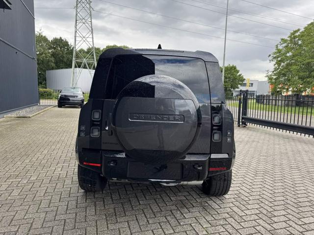 LAND ROVER Defender usata, con Park Distance Control