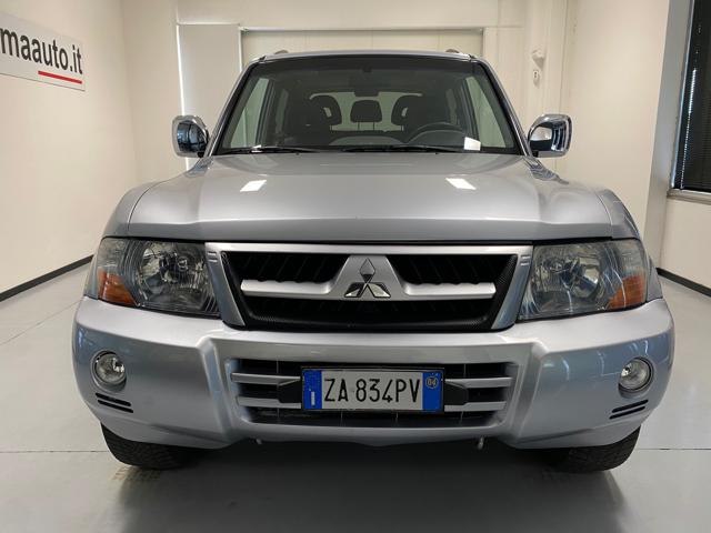 MITSUBISHI Pajero usata, con Airbag