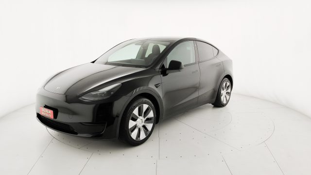 TESLA Model Y usata, con Volante multifunzione